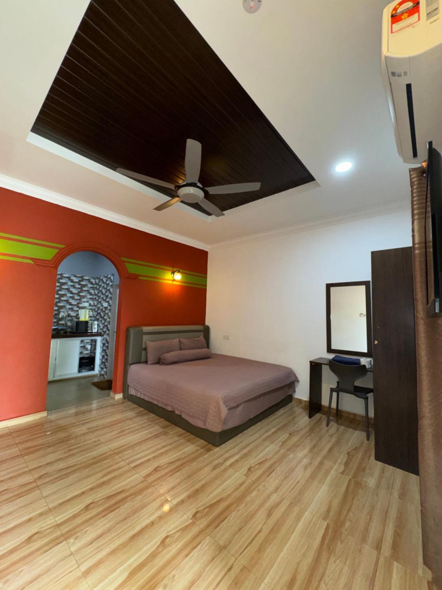 פנתאי צנאנג Cenang Room Rahsia Motel מראה חיצוני תמונה