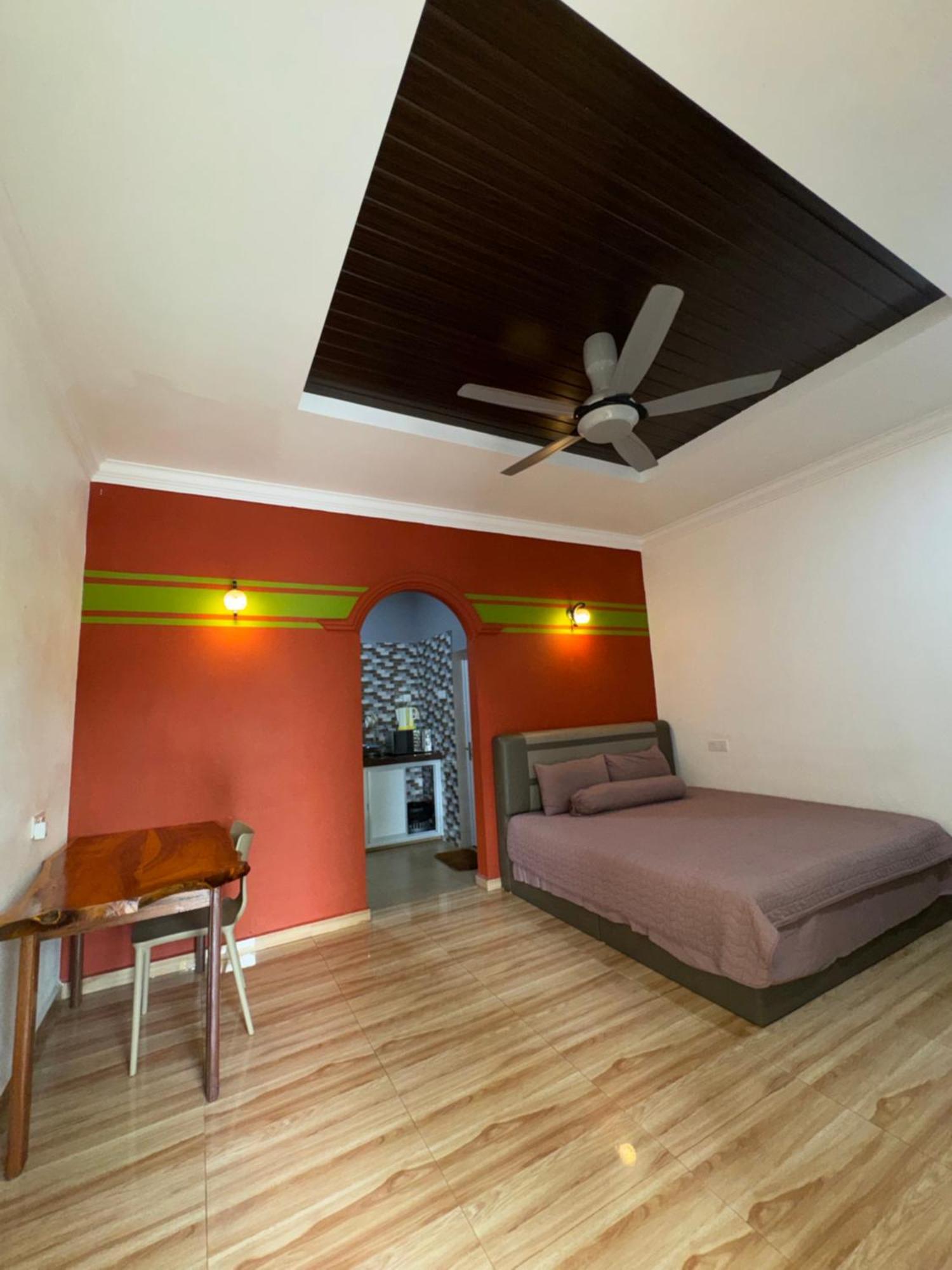 פנתאי צנאנג Cenang Room Rahsia Motel מראה חיצוני תמונה