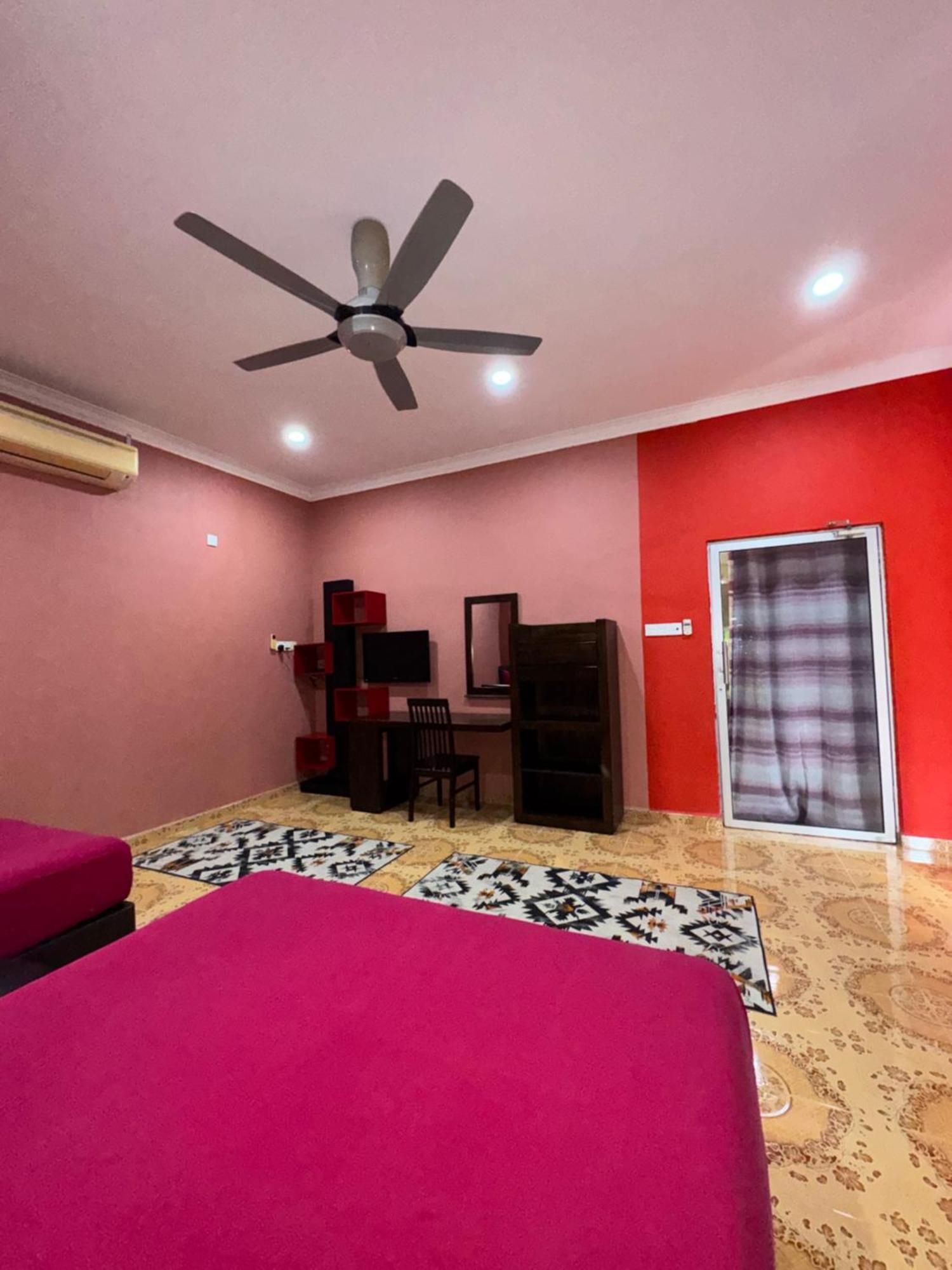 פנתאי צנאנג Cenang Room Rahsia Motel מראה חיצוני תמונה